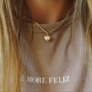 𝗡𝗪𝗧 𝗭𝗮𝗿𝗮 • Text Print Shoulder Pad Shirt